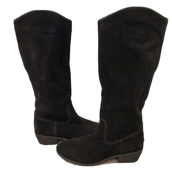NEW FRYE AND CO. Black Suede Fashion Boots